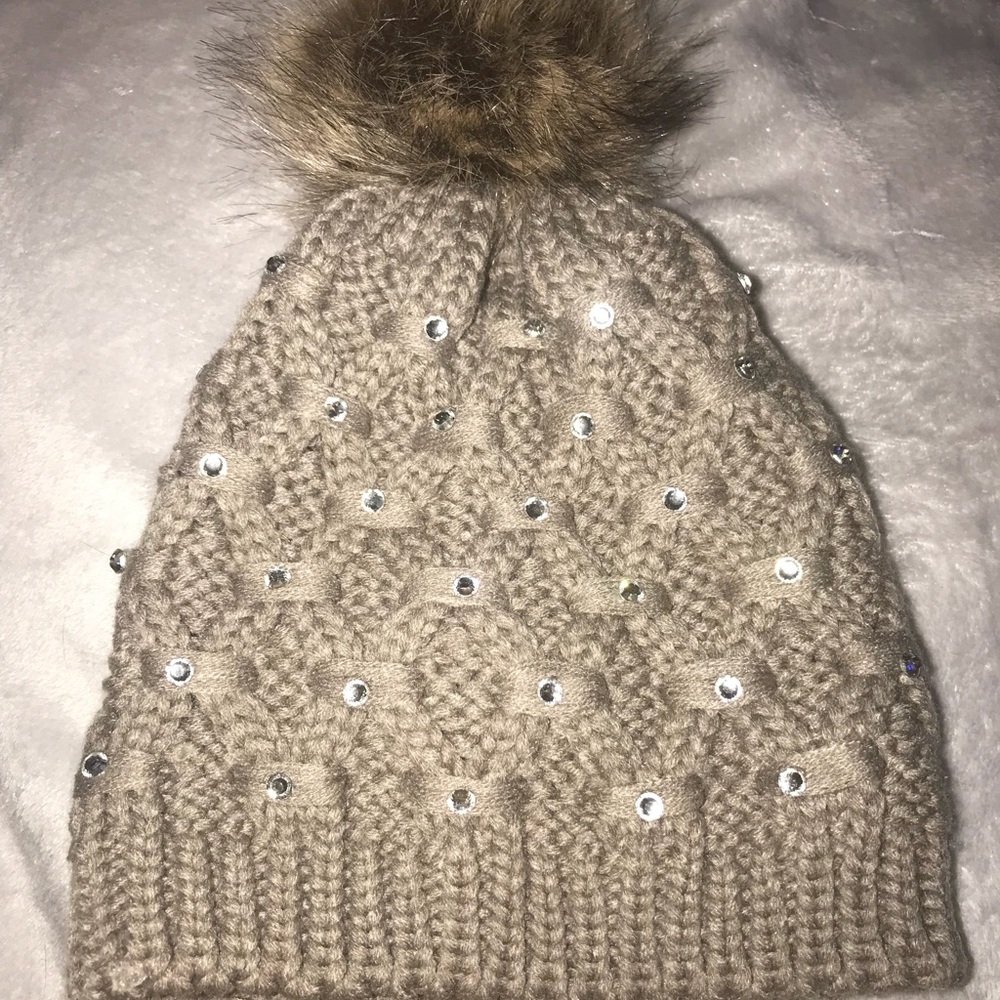 Tan Windsor hat